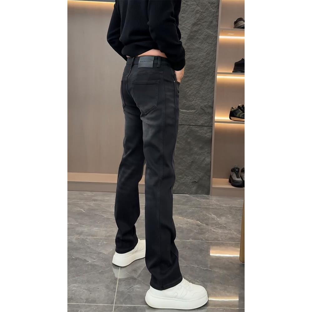 HKYC春夏新款男士高端黑色休闲牛仔裤欧式百搭微阔腿直筒裤2025