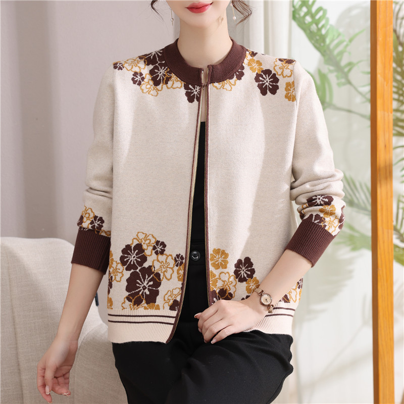 【大唐夫人】秋季中年短款针织套装开衫绣花宽松时尚中老年女装8675