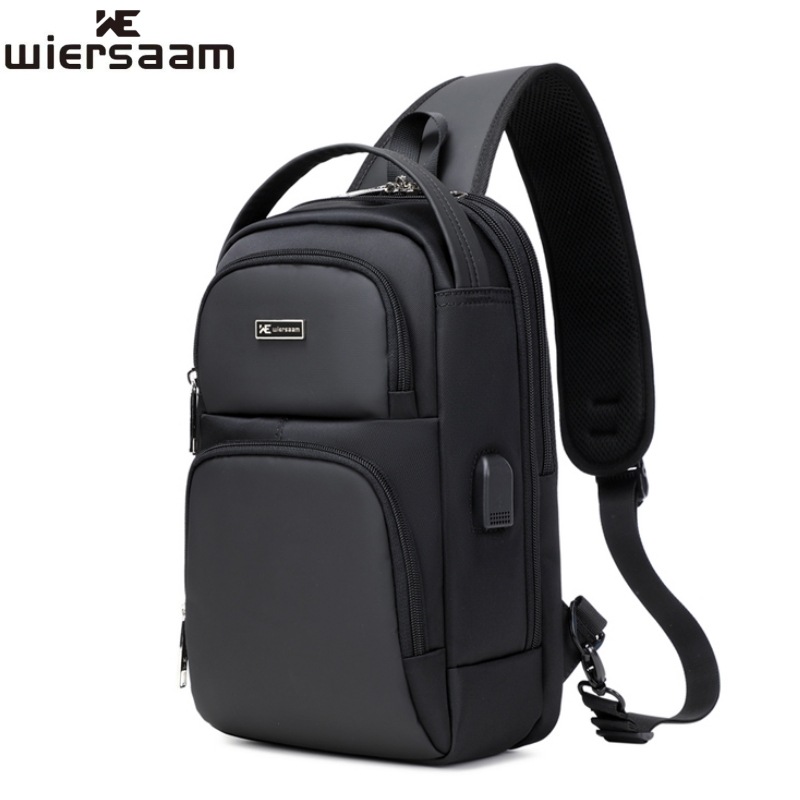 单肩斜挎包男胸包多功能防水休闲旅行包密码锁防盗小背包撞色设计