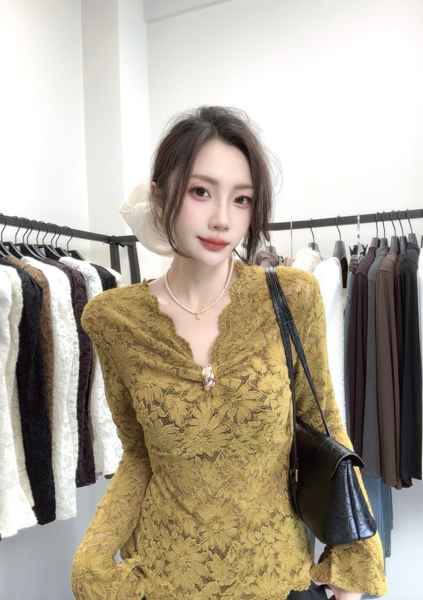 纤姑娘蕾丝衫优雅风法式纯色气质长袖提花拼接蕾丝修身打底衫镂空