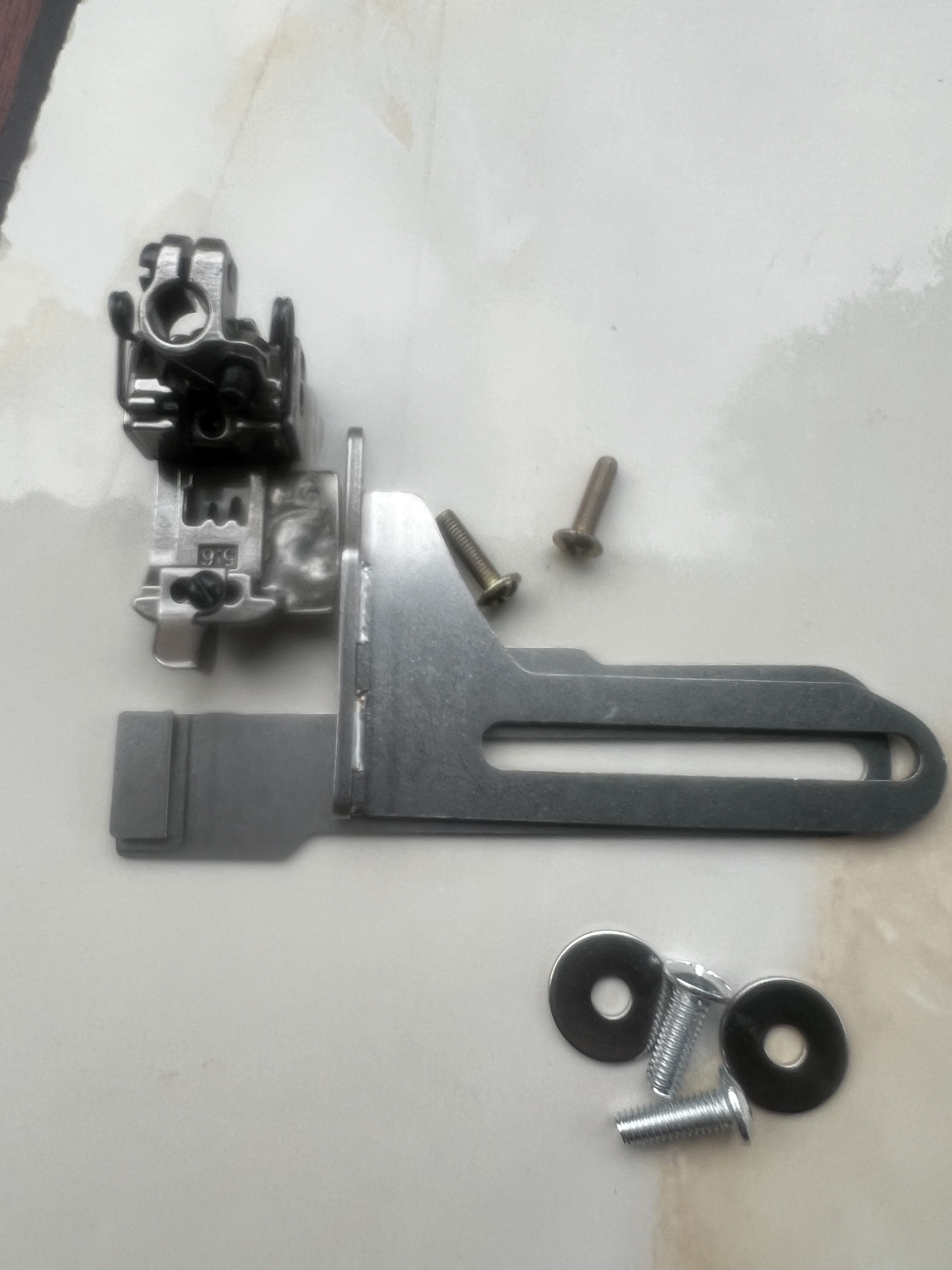 服装绷缝机袖口下摆专用定规冚两公分接线不停车工具