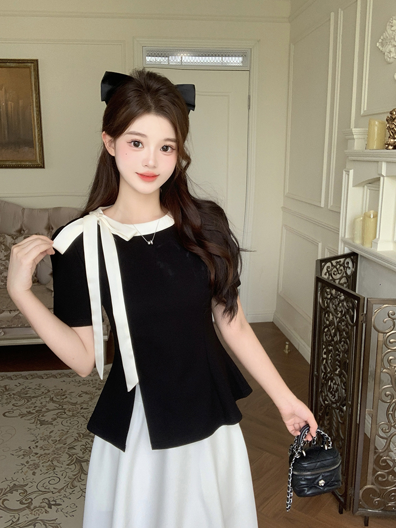 2025夏装新款胖mm大码女设计感撞色系带蝴蝶结开叉短袖T恤A1807