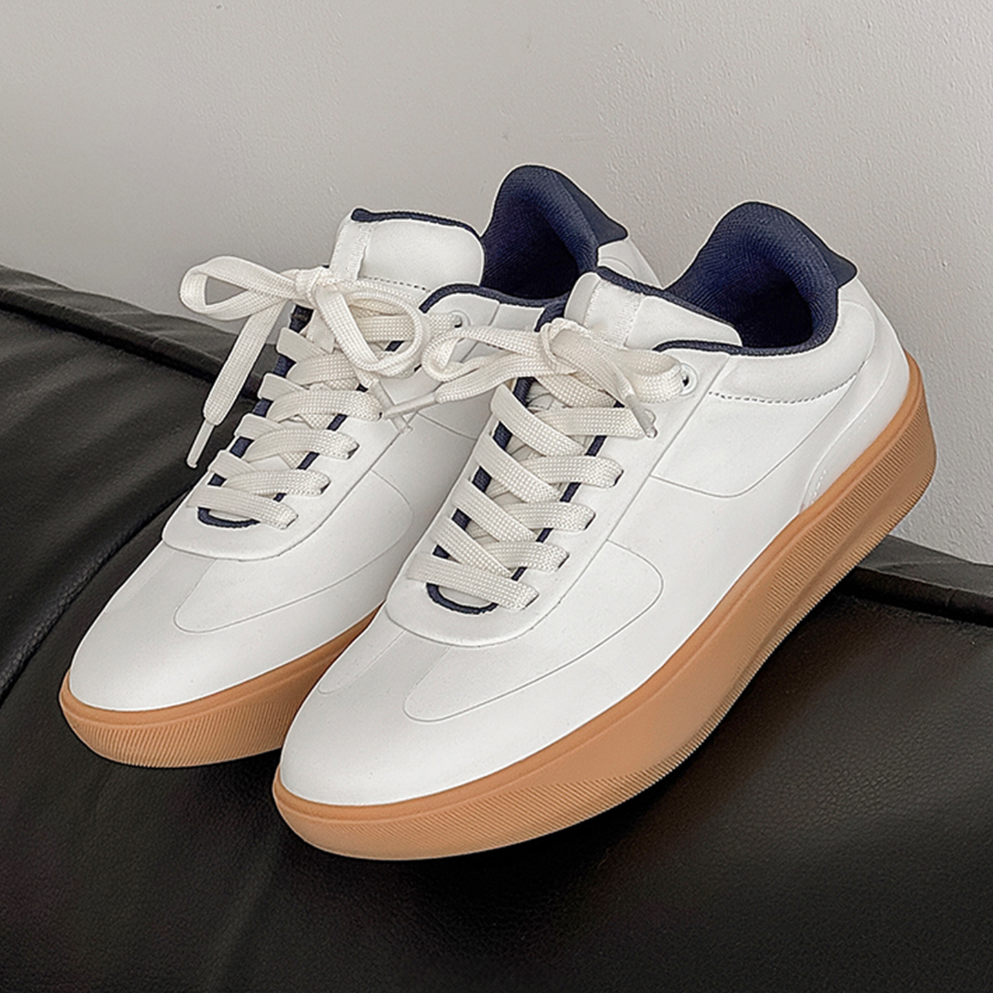 OUBOPOR头层牛皮休闲板鞋男复古老钱风百搭德训鞋软底透气小白鞋