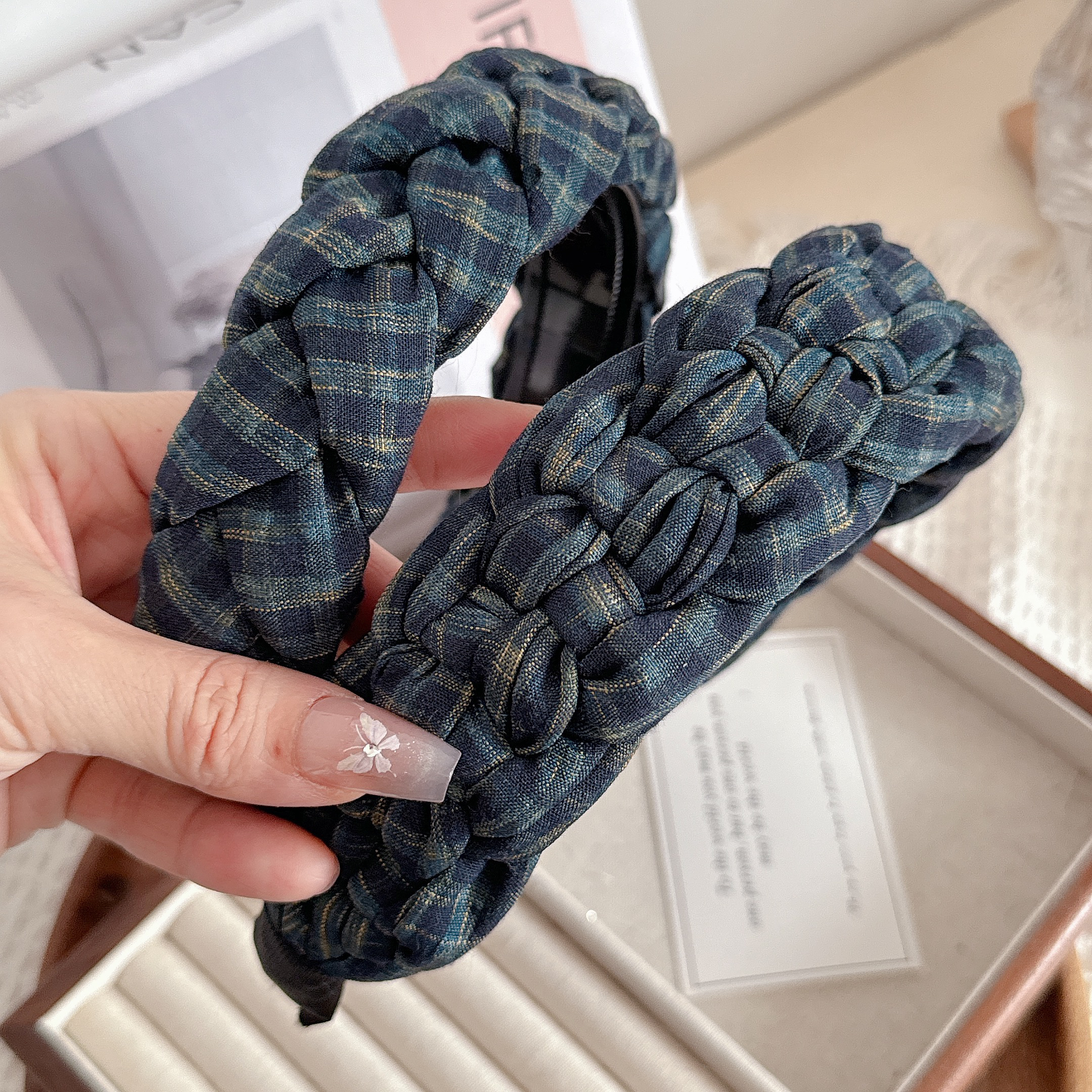 带齿韩系复古格子少女风格发箍女宽边防滑高颅顶秋冬百搭时尚发饰