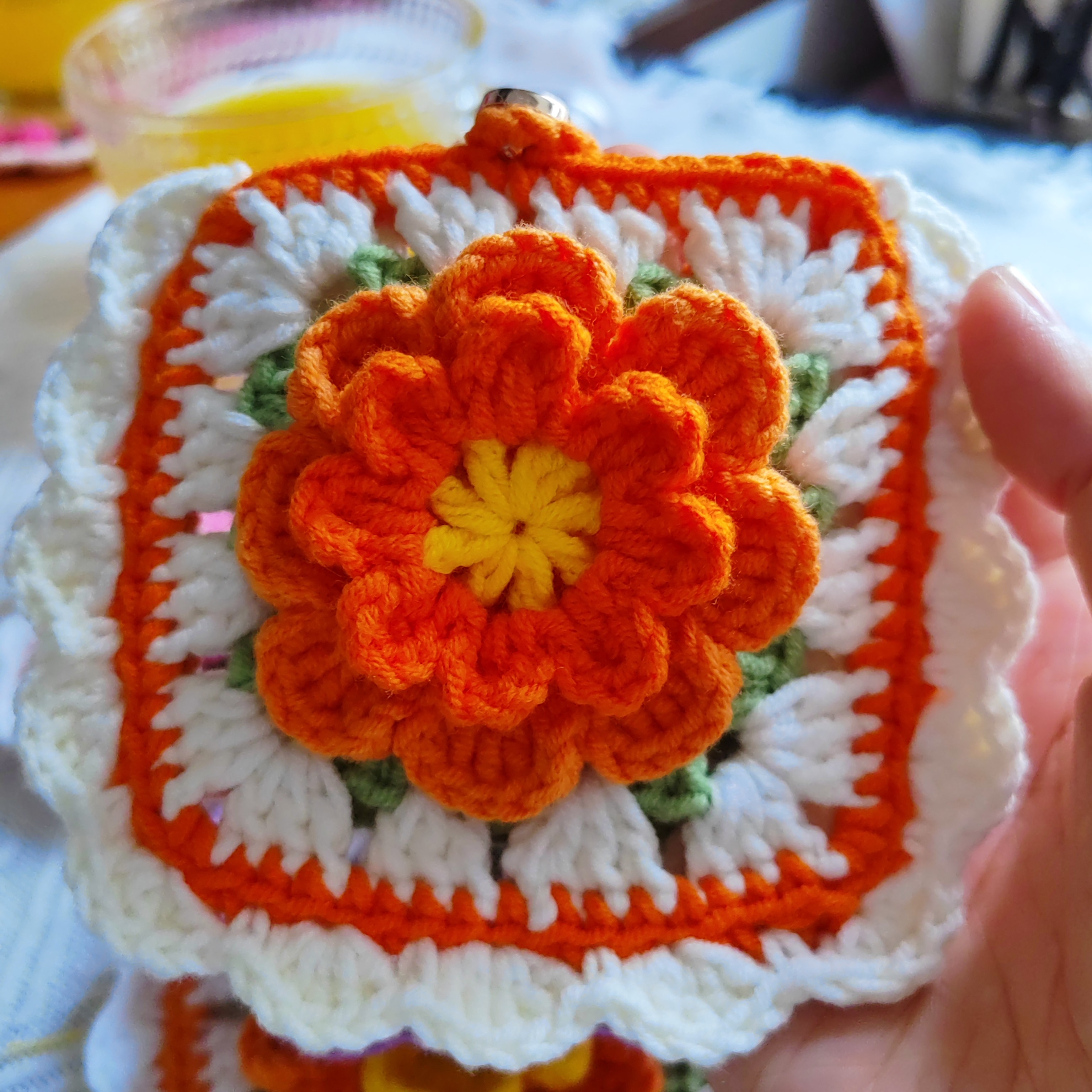 手工钩织木芙蓉花零钱卡包款式多样，颜色自选可备注