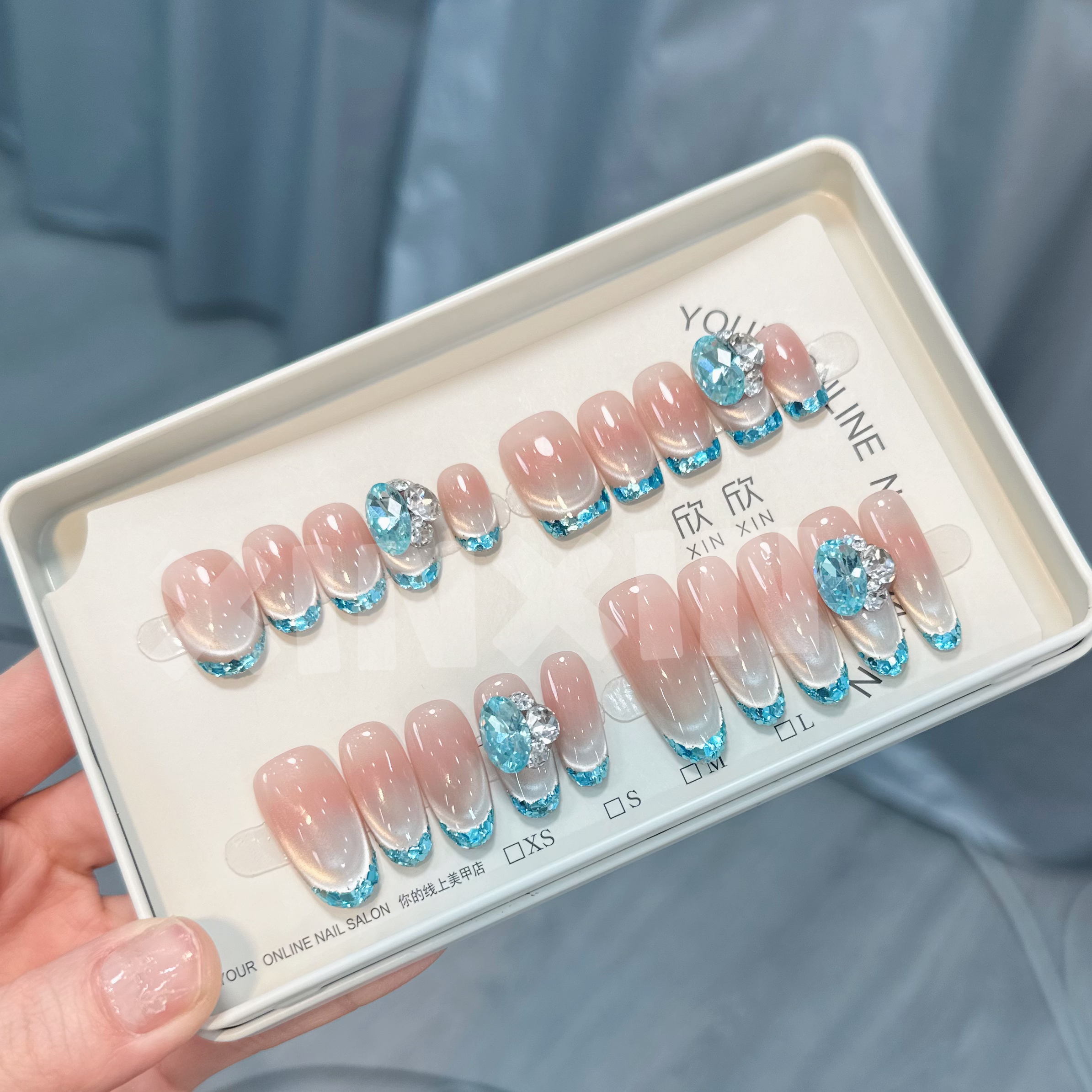 蓝色多巴胺- painted clear bow 纯手工穿戴甲 10片装