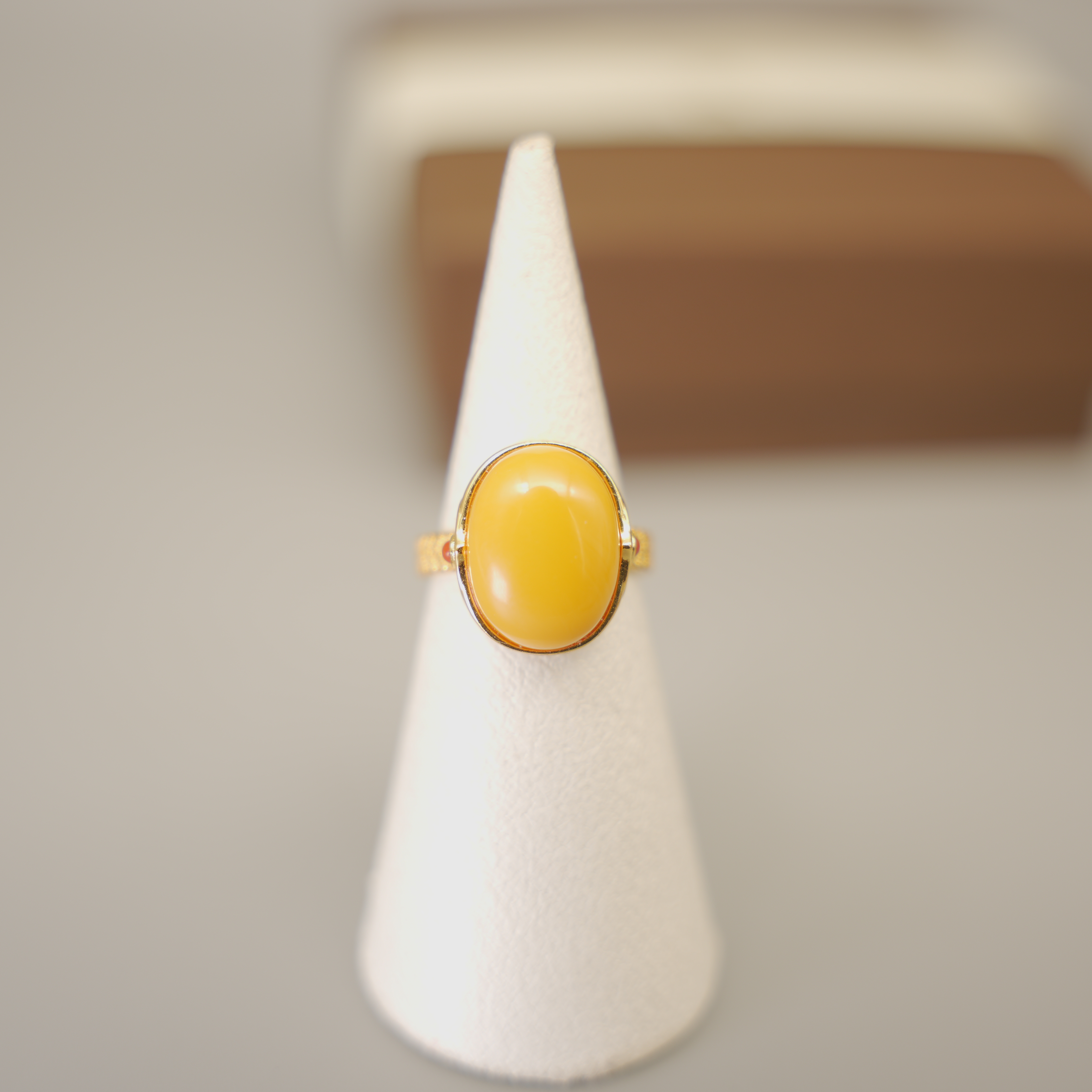 天然俄料蜜蜡银戒指镶嵌圆戒鸡油黄