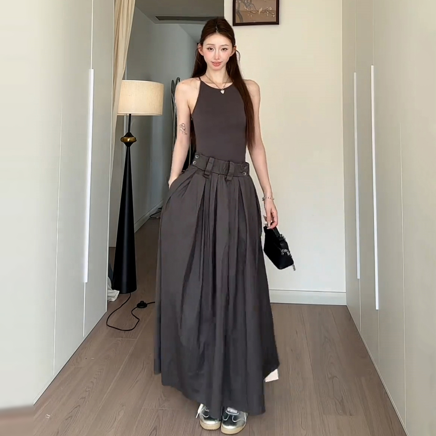 赫本风法式灰色无袖背心连衣裙女夏季2025年新款假两件工装长裙子