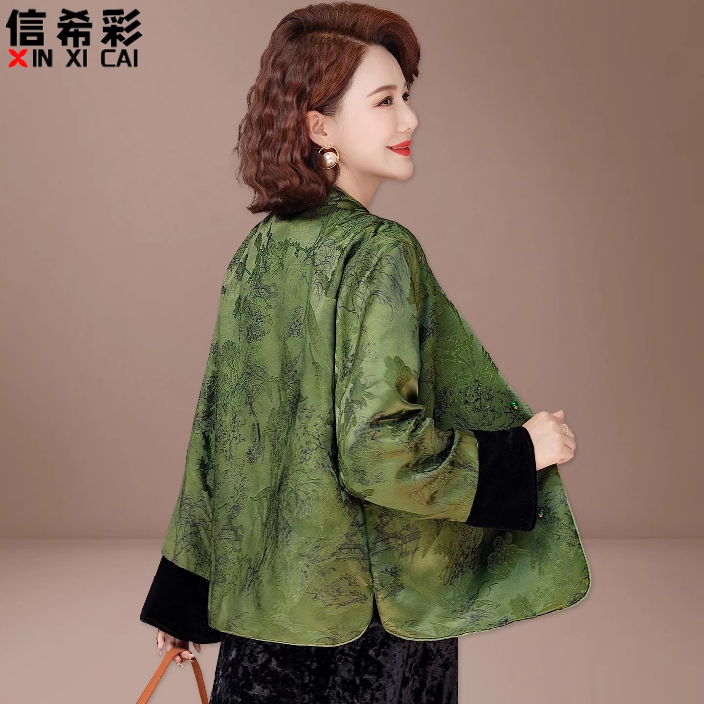 新中式妈妈秋装金丝绒外套洋气中老年人女春秋季双面穿上衣贵夫人
