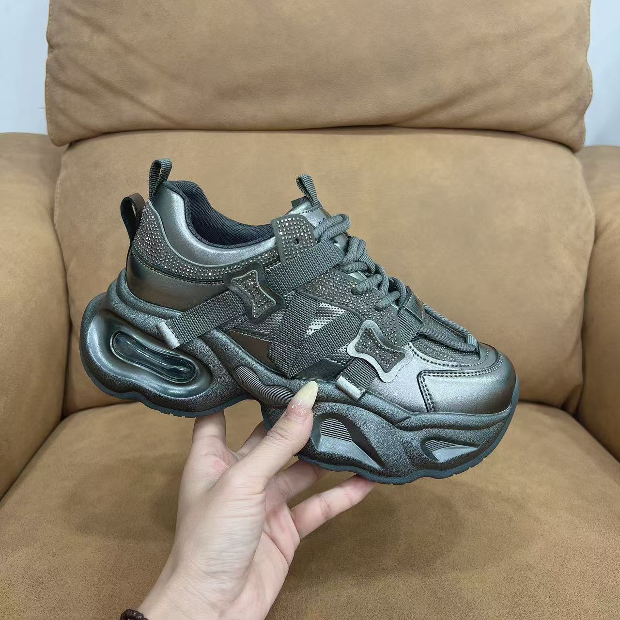 刘胖胖#秋季新款老爹鞋百搭舒适防滑厚底休闲鞋A21