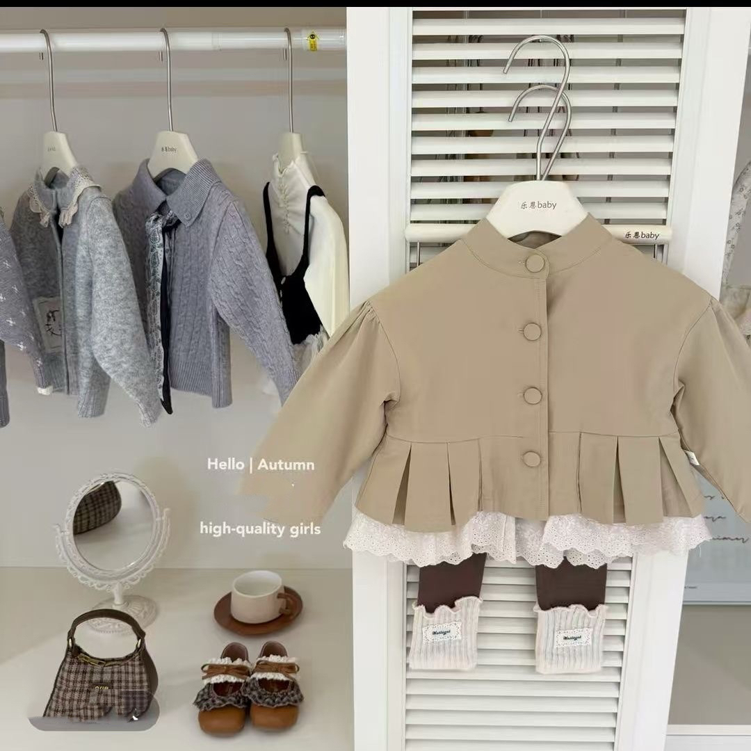 女童秋套装卡其色花边风衣咖色字母打底裤单排扣2025宝宝早秋衣服