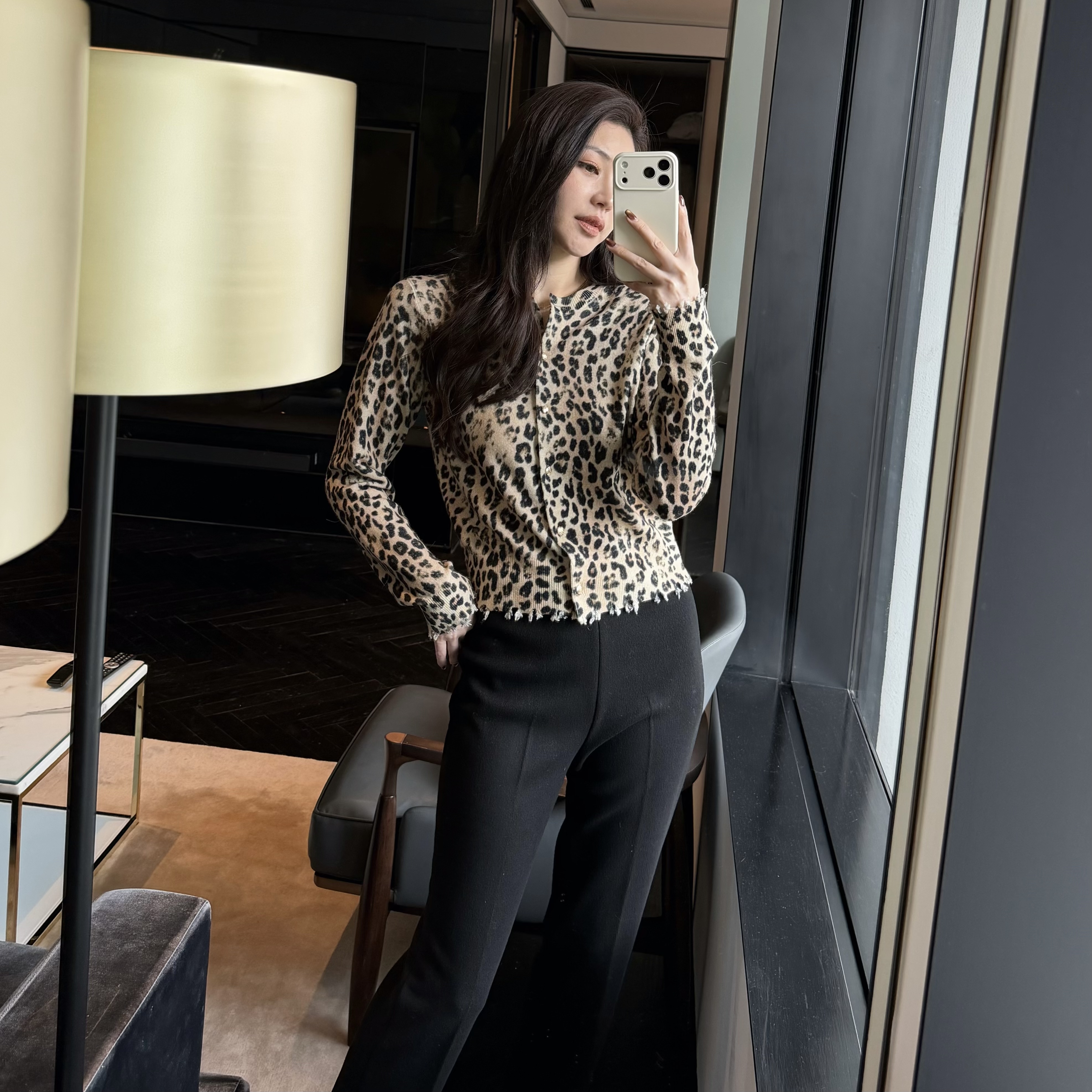 王嬛嬛MsLime25年新款【暗香】羊绒&羊毛豹纹时尚开衫HD2C0933