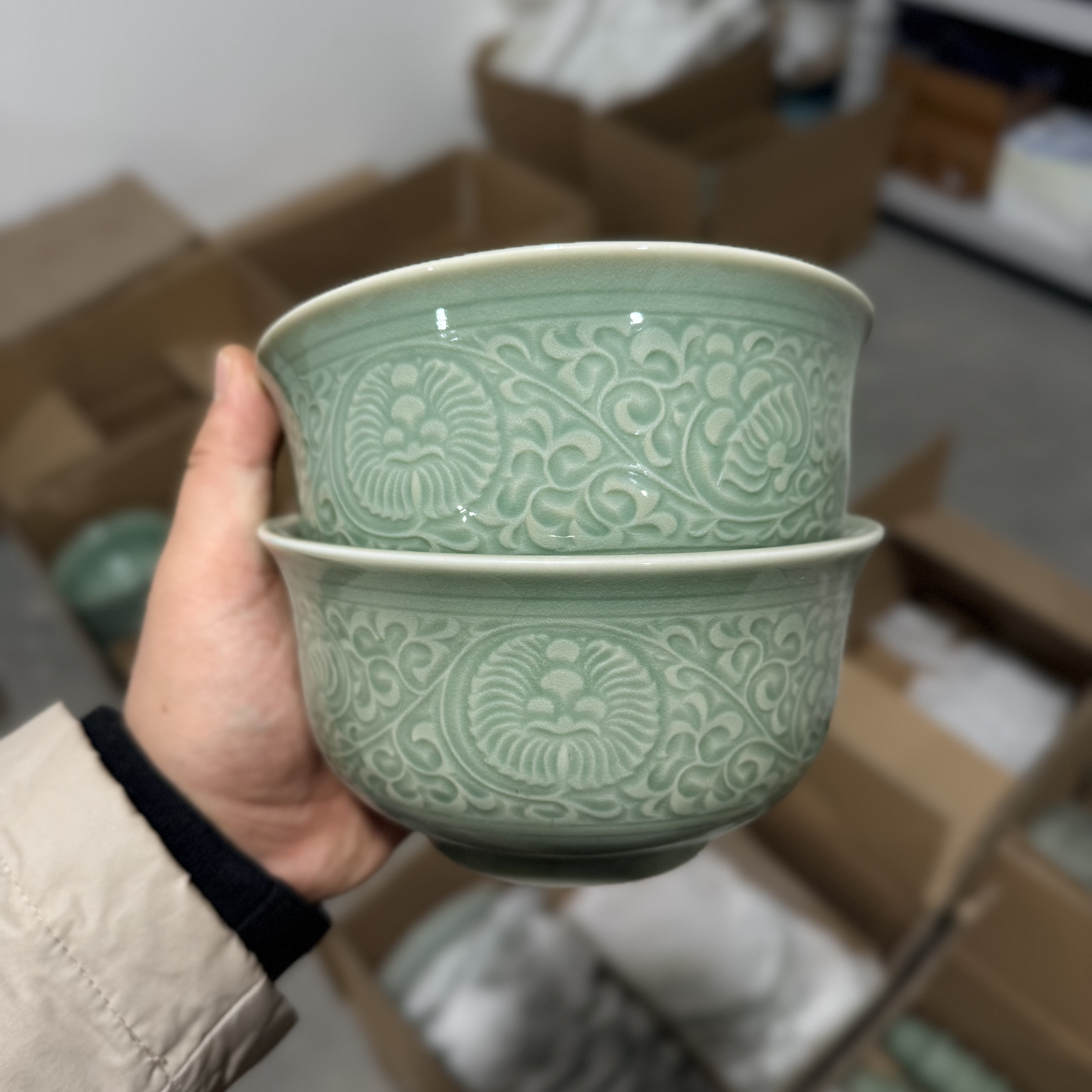 耀州窑二级瑕疵 5.7英寸菊纹碗2只  14.5cm