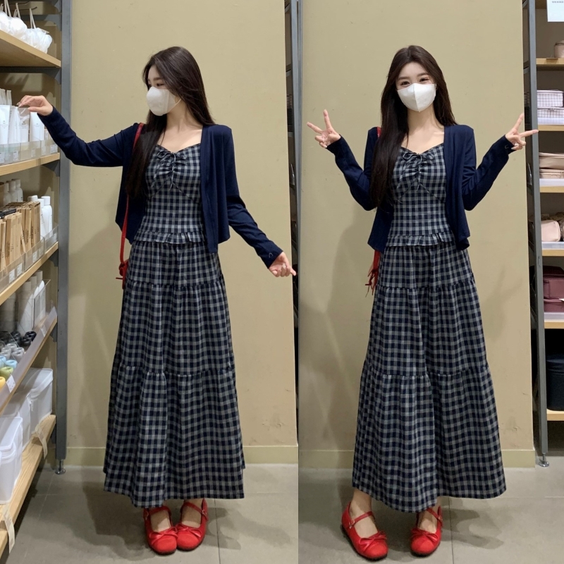 大码韩剧穿搭套装裙女秋季格子吊带上衣胖MM半身裙长袖开衫三件套