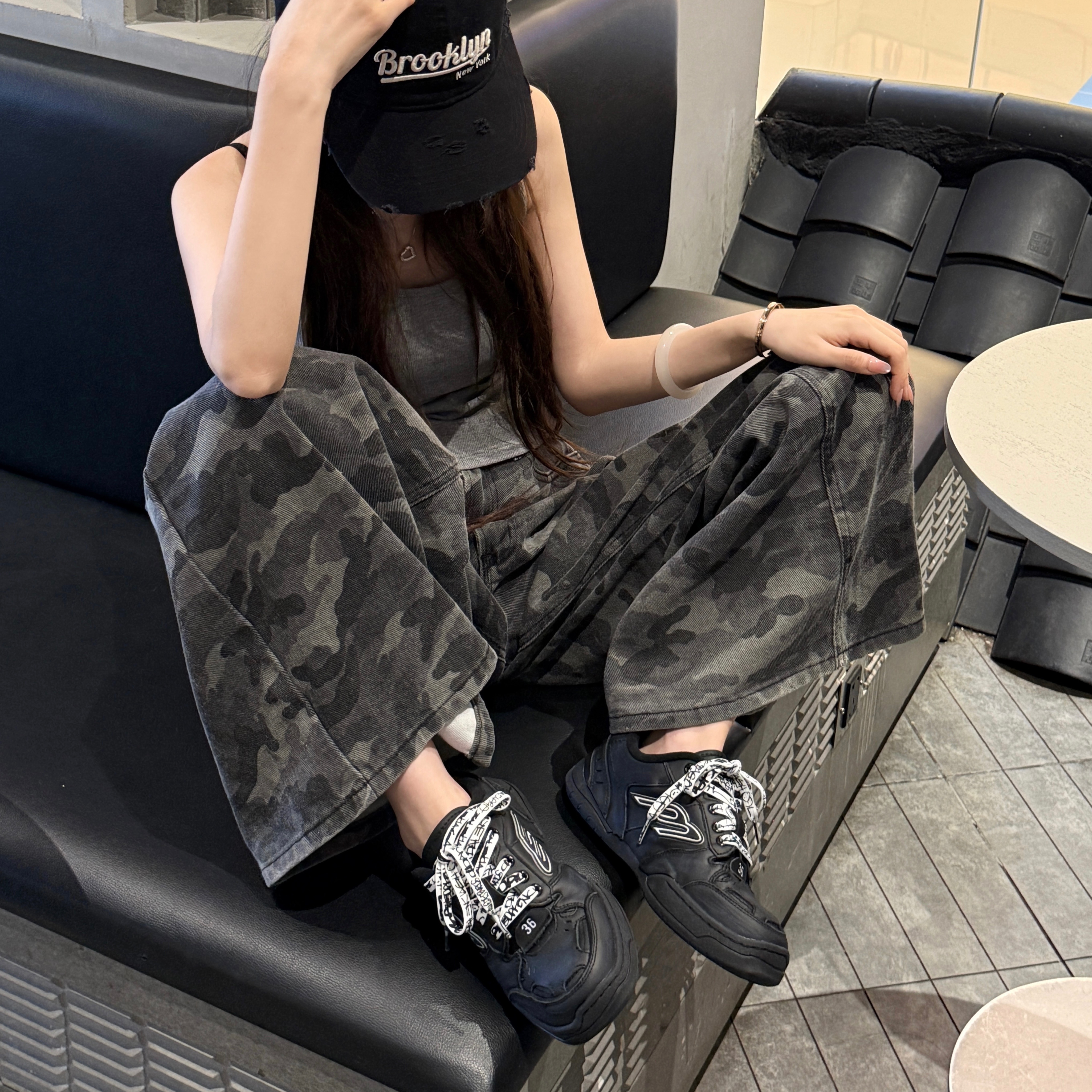 小发喵「奢潮暗夜街头魅影厚底板鞋｜纽约街头字母设计布鲁克灵风」