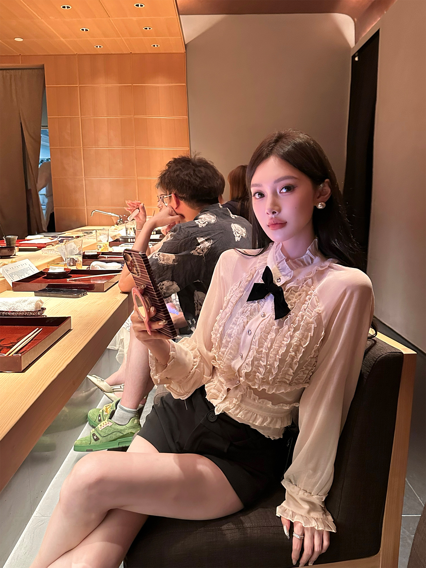 南法假日 宫廷风法式复古高级感木耳边雪纺衬衫上衣显瘦百搭短裤