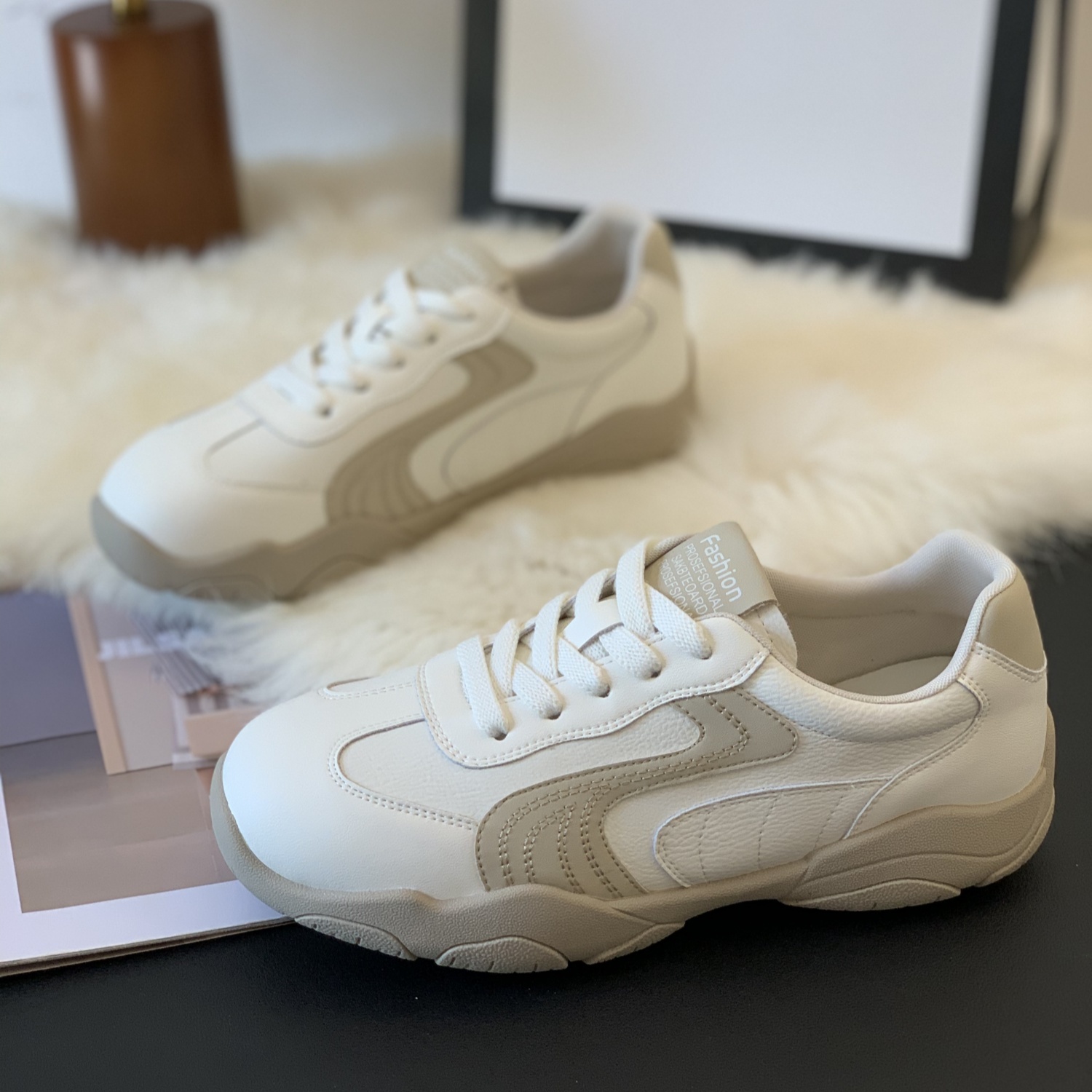 韩版休闲设计板鞋女2025秋季爆款超火德训鞋百搭休闲时尚阿甘鞋女