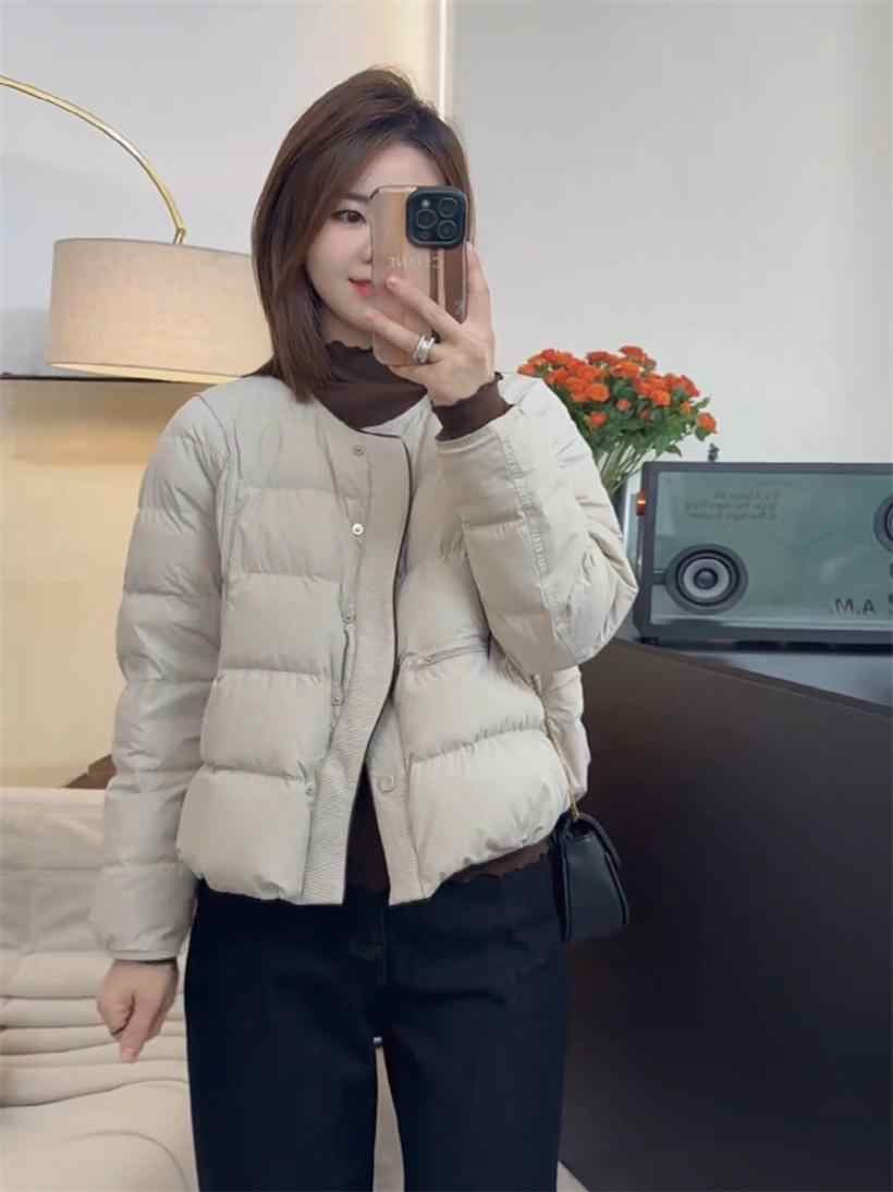高端白鸭绒圆领羽绒服短外套女2025新款冬季小个子轻薄保暖面包服