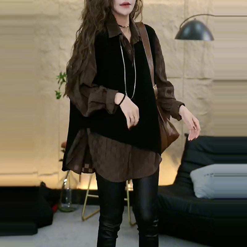 高级时装套装秋季设计感下摆V领针织马甲休闲中长款衬衫两件套女