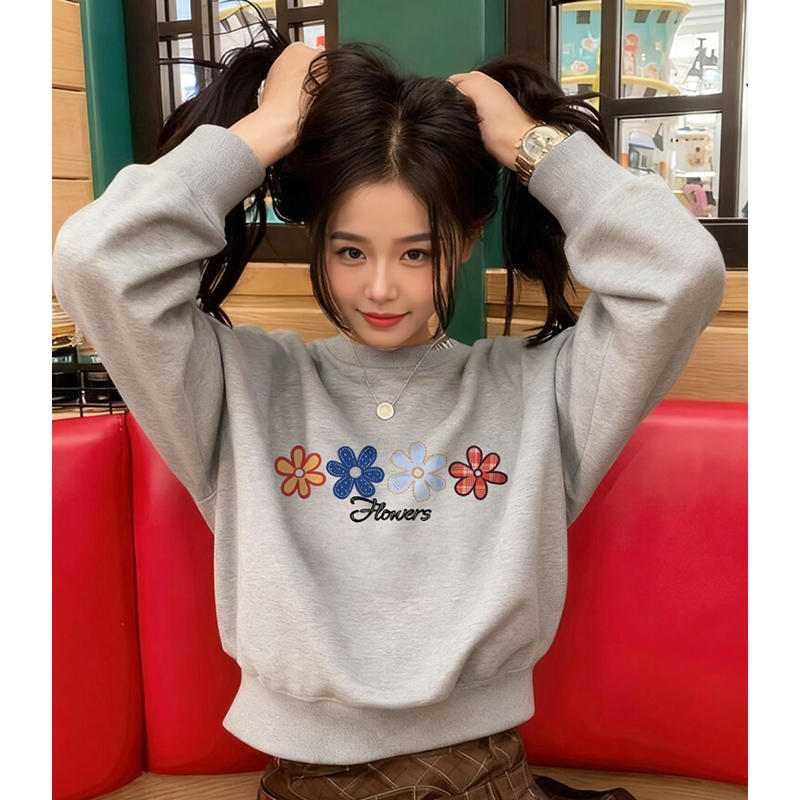 2025新款上衣灰色圆领卫衣女款小个子短款秋冬加绒加厚无帽长袖