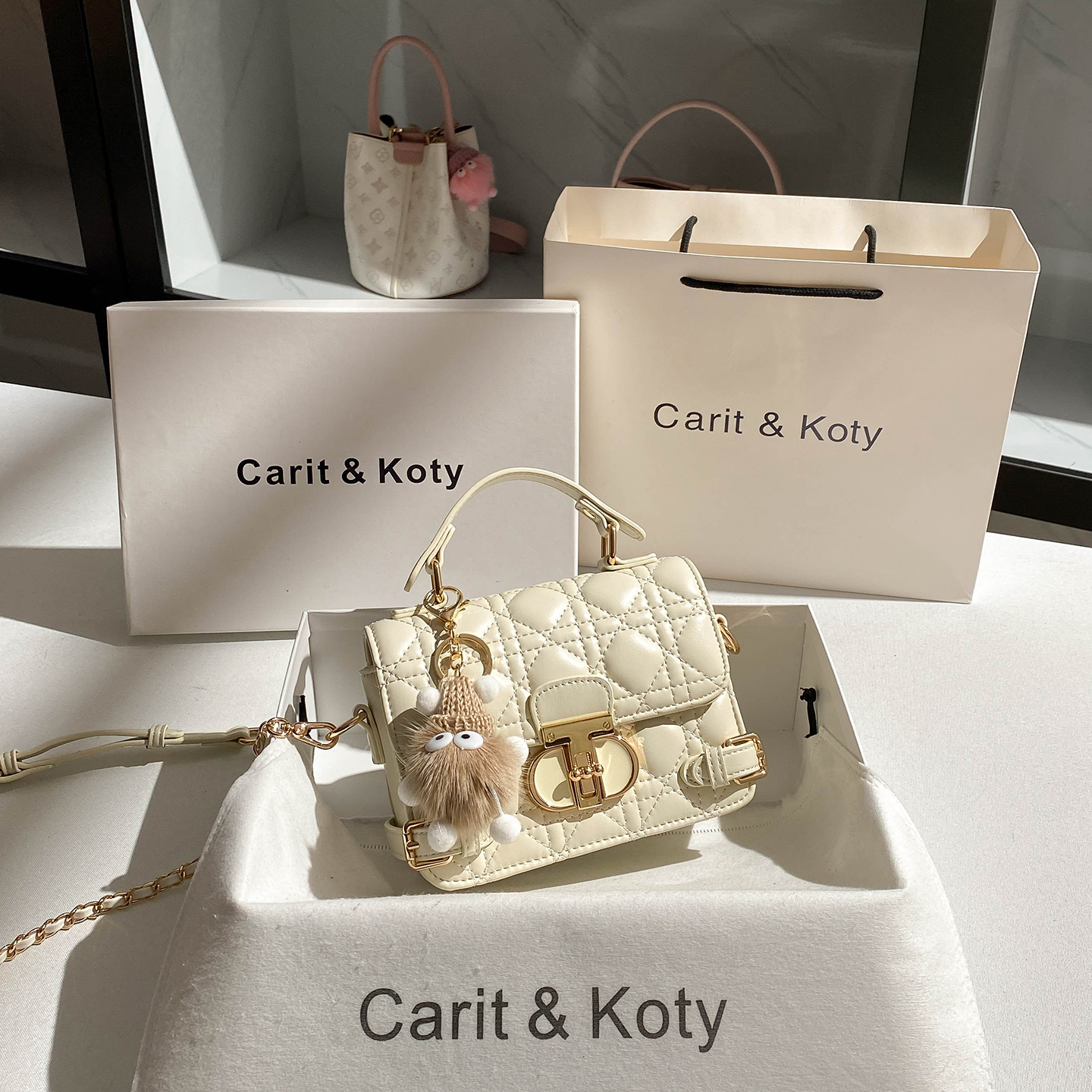 CARIT KOTY小众高级感白色菱格小方包包女2025新款百搭手提斜挎包