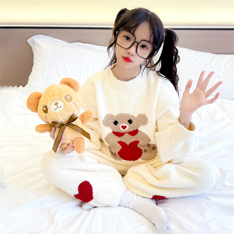 女童爆款睡衣秋冬2025新款高颜值女孩儿童珊瑚绒家居服6-12岁潮款