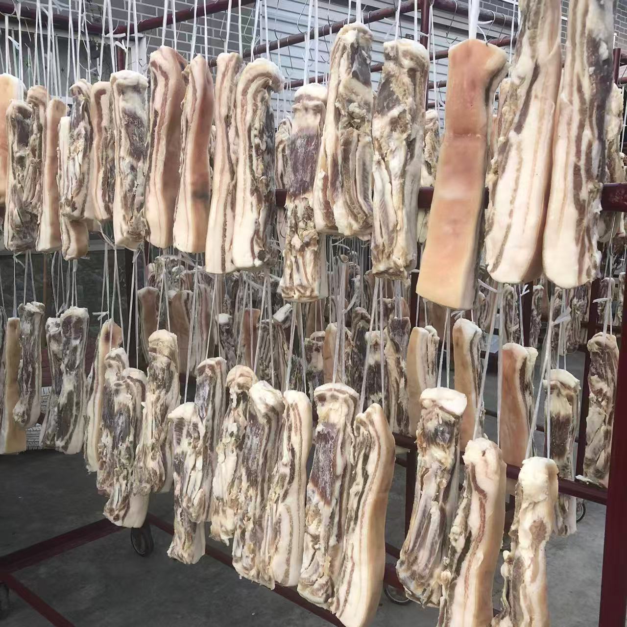 安徽特产手工剔骨五花肉去骨五花肉