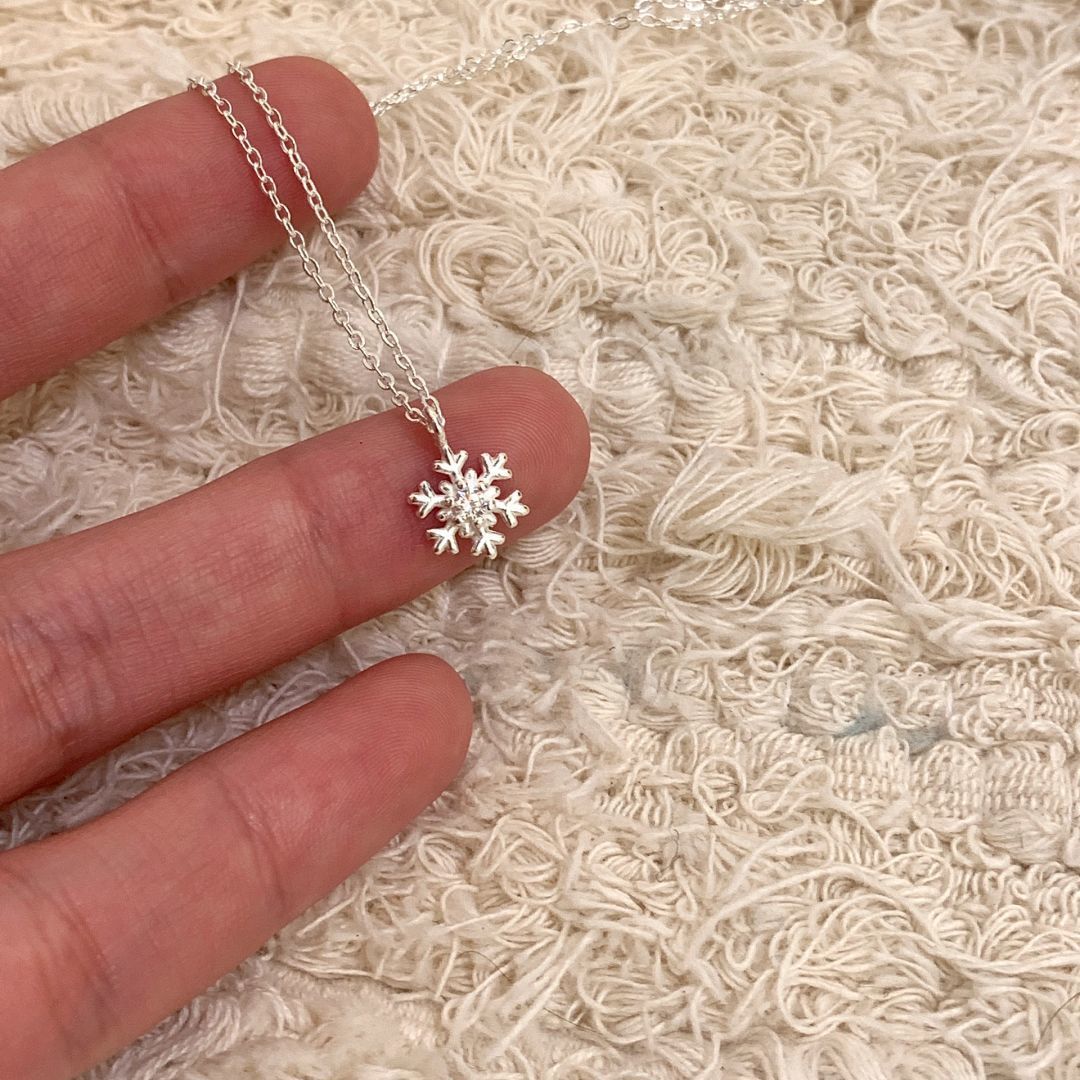 柯柒 钛钢项链 圣诞雪花项链女轻奢小众设计感ins时尚百搭锁骨链