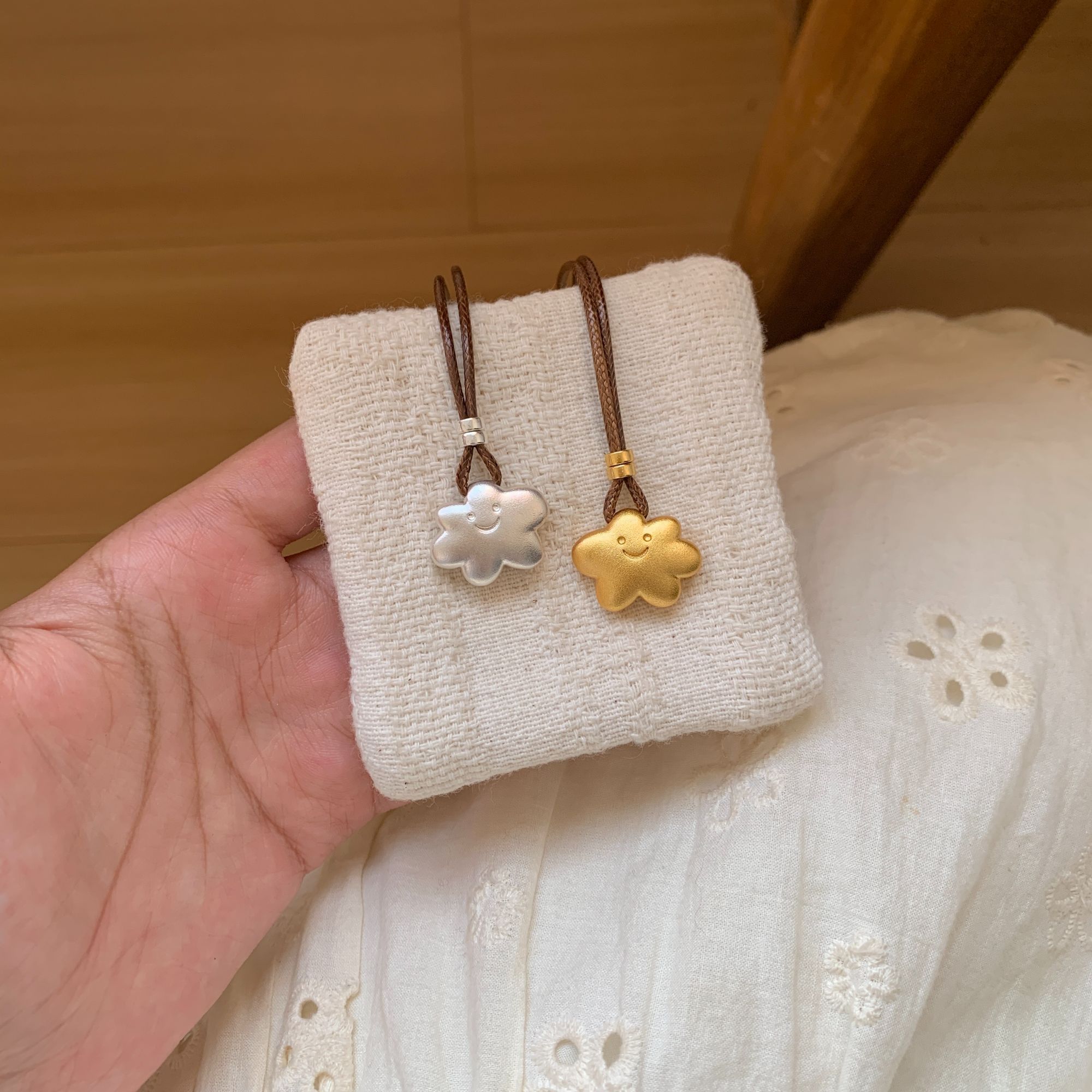 吊坠足银 燕归yangui“白云边”足银999.9 云朵吊坠 5g左右