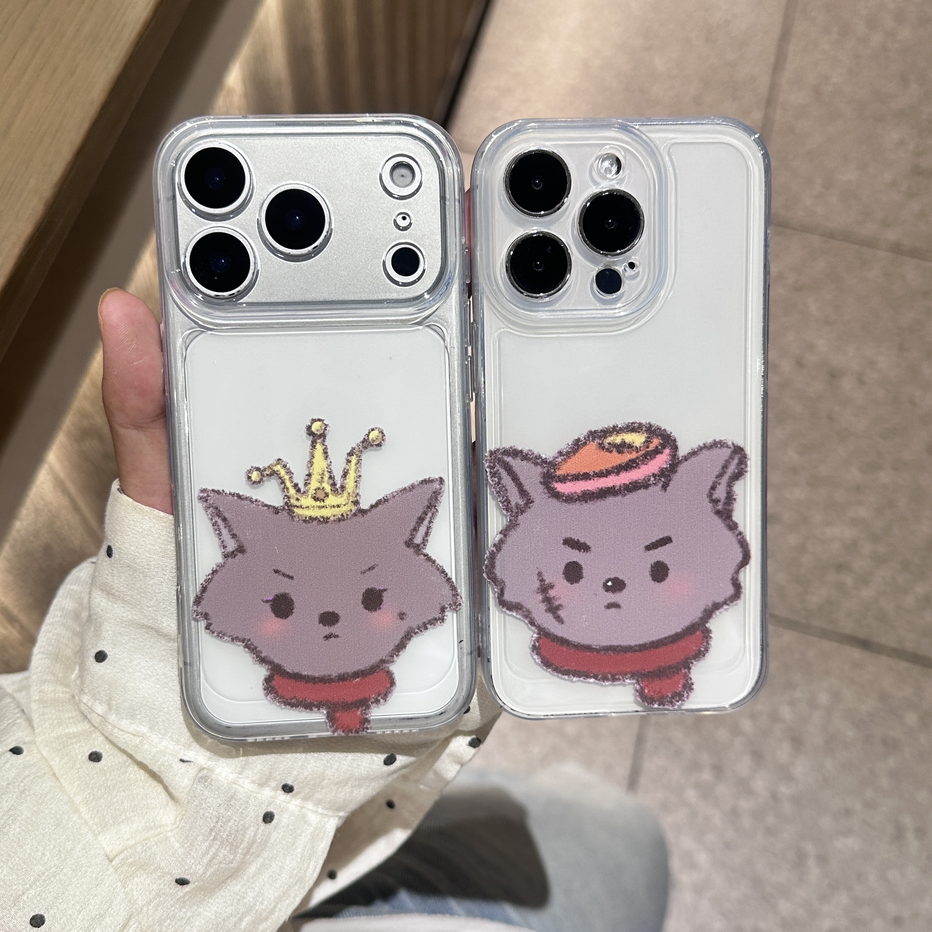 灰太狼红太狼情侣手机壳适用苹果17p太空壳16promax小米华为15