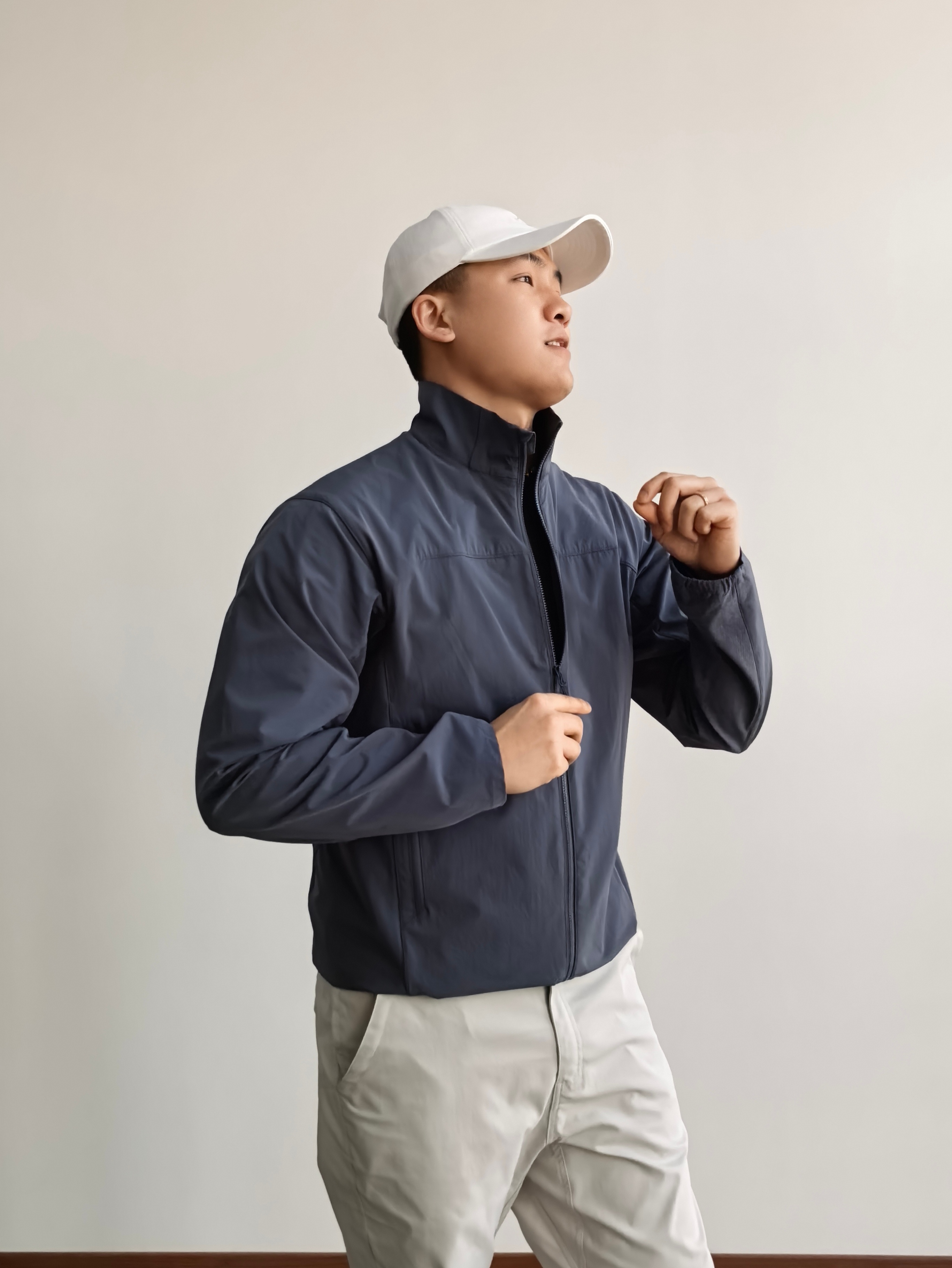 SOS城市户外立领风壳外套腋下拼接透气休闲上衣轻薄商务正肩夹克