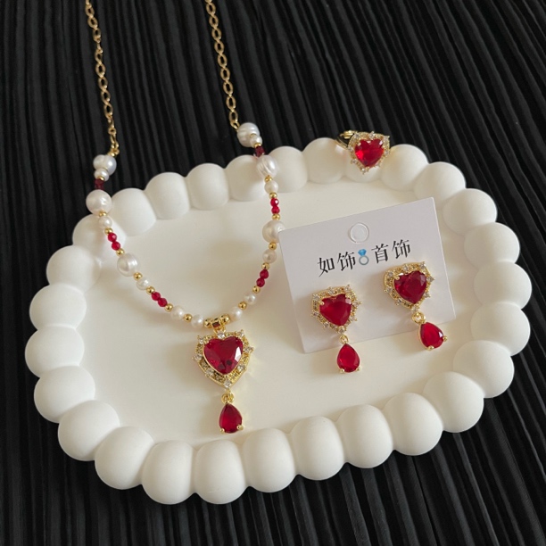 钛钢亚克力项链 如饰 红色爱心手工三件套套装时尚个性百搭气质