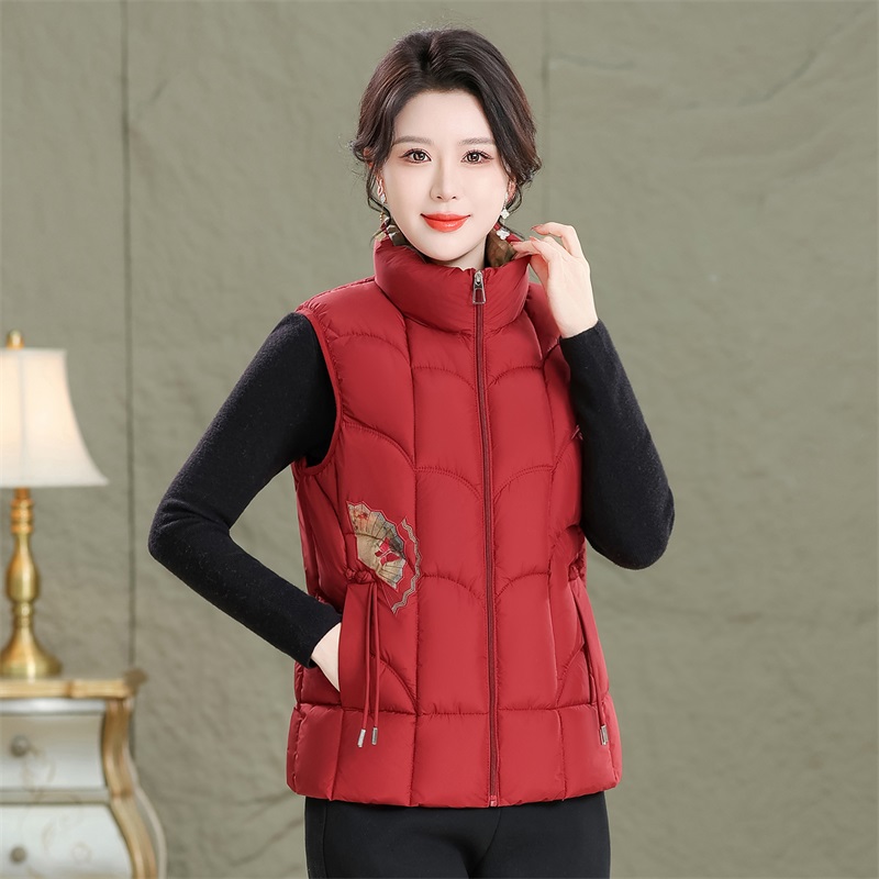 国风绣花棉马甲女2025新款新中式马夹大码加厚背心外穿中年坎肩女