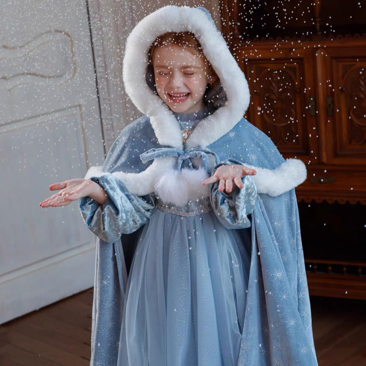 女童冰雪奇缘艾莎公主裙斗篷套装25年秋冬儿童女王生日连衣裙披风