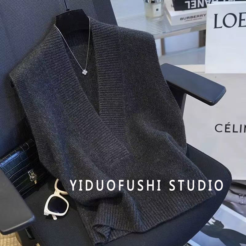 【衣朵设计】秋季百搭宽松型常规款工字型韩版V领马甲上衣马夹