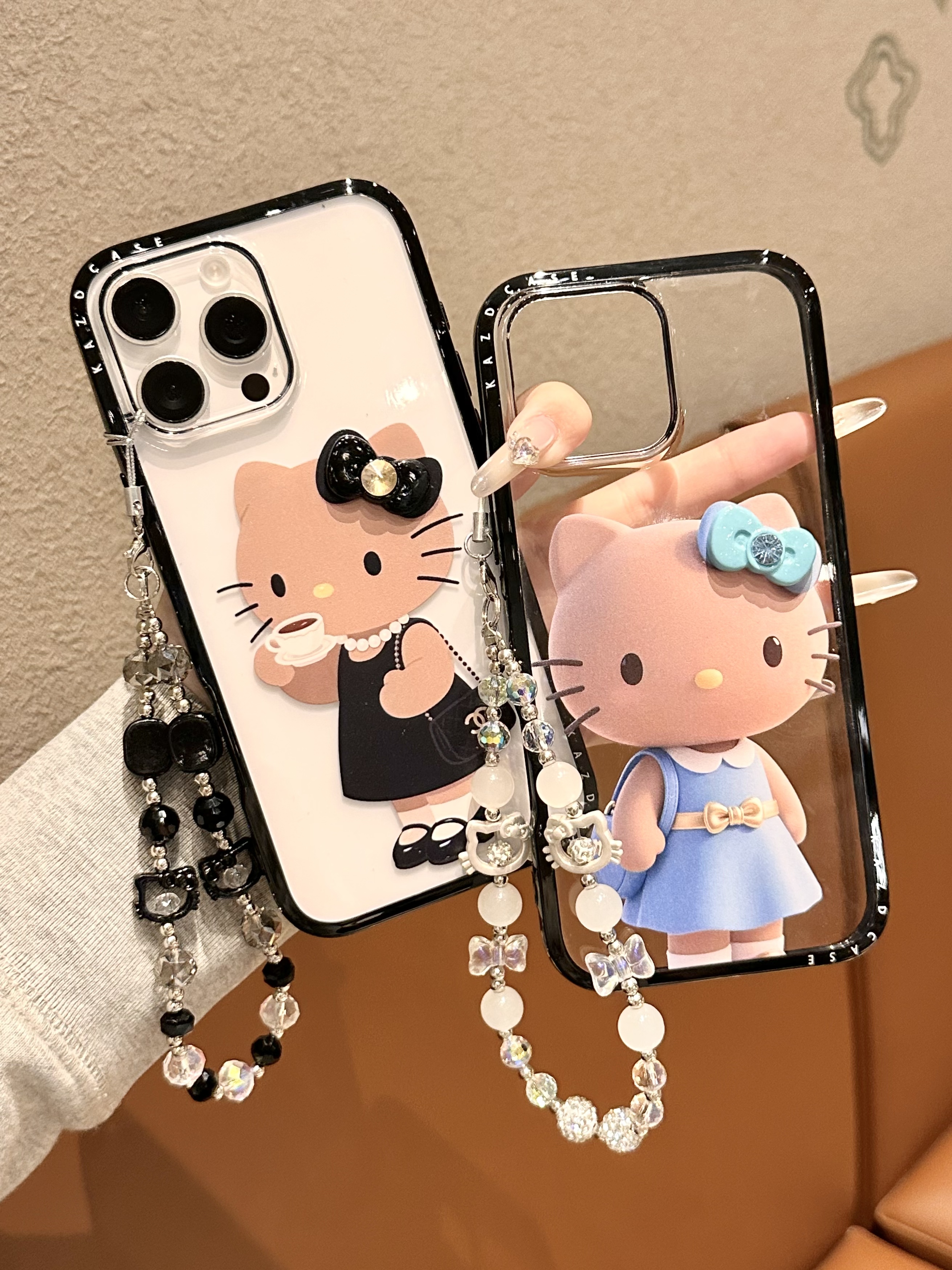 黑框字母小香风珍珠黑裙猫咪KT适用于iphone16proamx手机壳1514