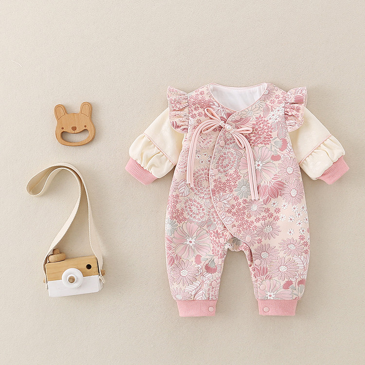 2025婴儿秋款国风女宝宝洋气双层可爱连体衣外出时尚洋气长袖爬服