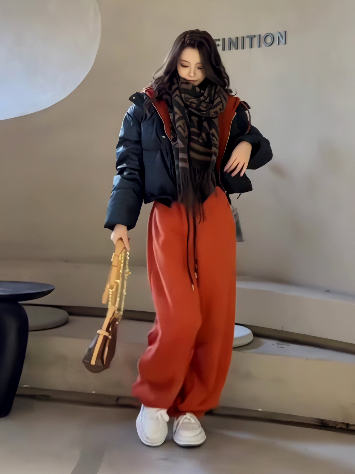 2025韩版宽松短款连帽棉服女冬季新款休闲面包服时尚百搭裤子套装