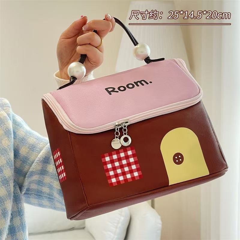 多巴胺小房子化妆包女便携大容量2025新款旅行化妆品化妆刷收纳包