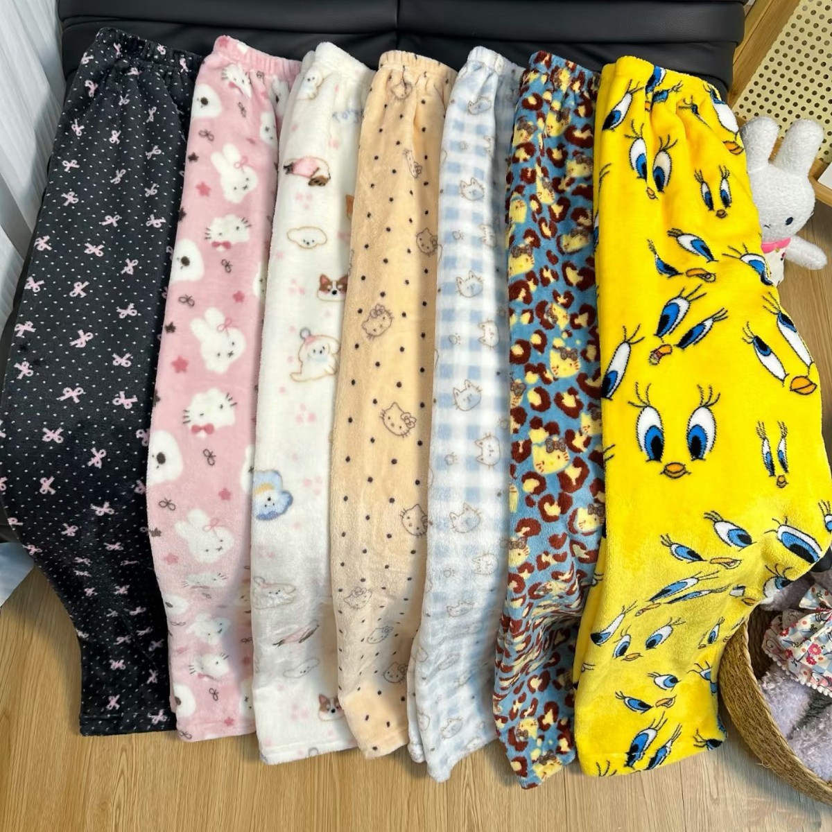 秋冬新款保暖女睡衣加绒加厚可爱珊瑚绒睡裤大码法兰绒家居裤外穿