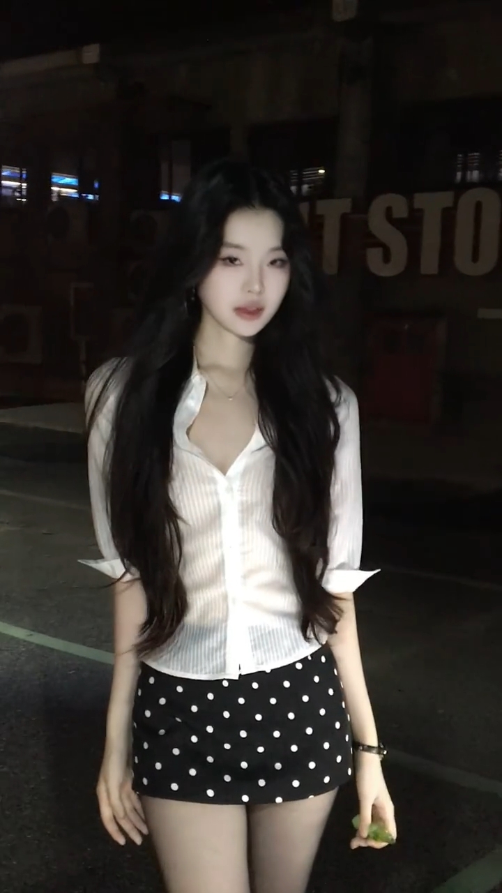 白色条纹V领短袖POLO衬衫女夏季辣妹修身显瘦短款上衣+波点裙裤