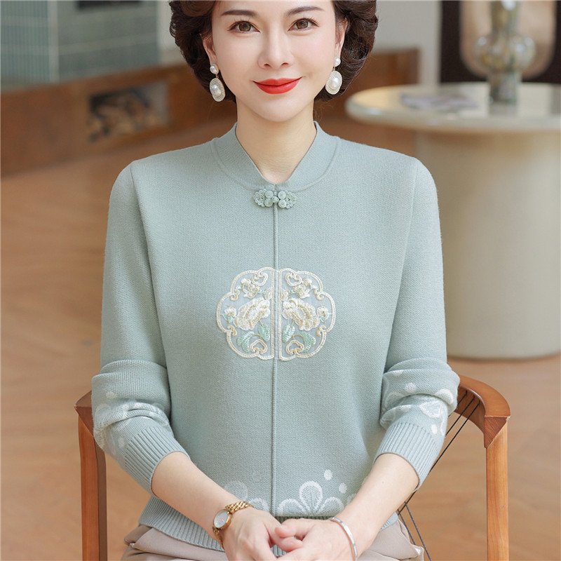 2025年新中式妈妈秋装针织上衣中老年女秋冬国风毛衣时尚薄打底衫