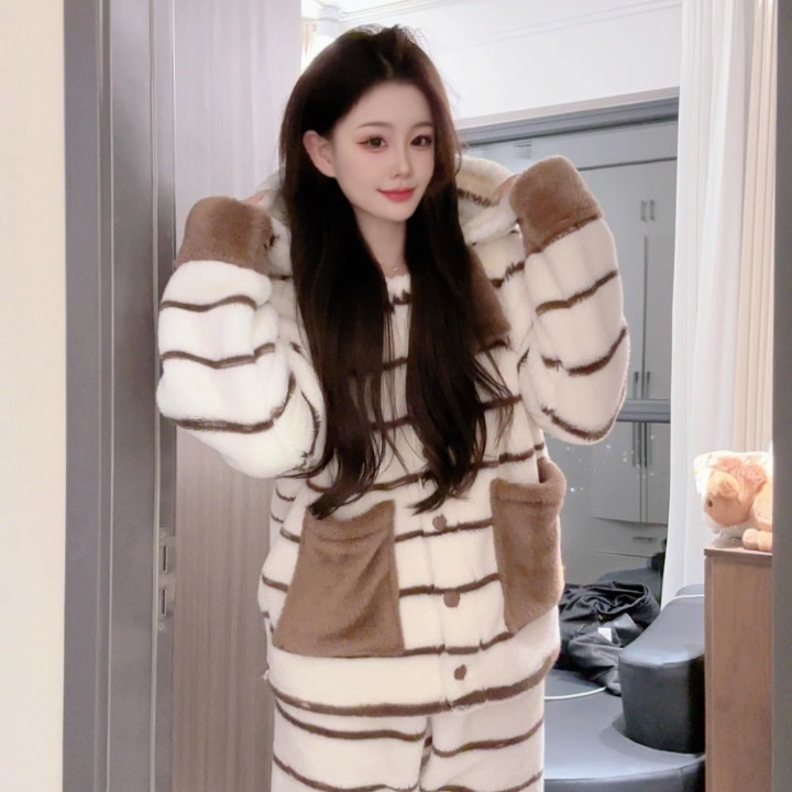 冬季睡衣女显白高气质连帽加厚保暖宽松显瘦减龄家居服休闲可外穿