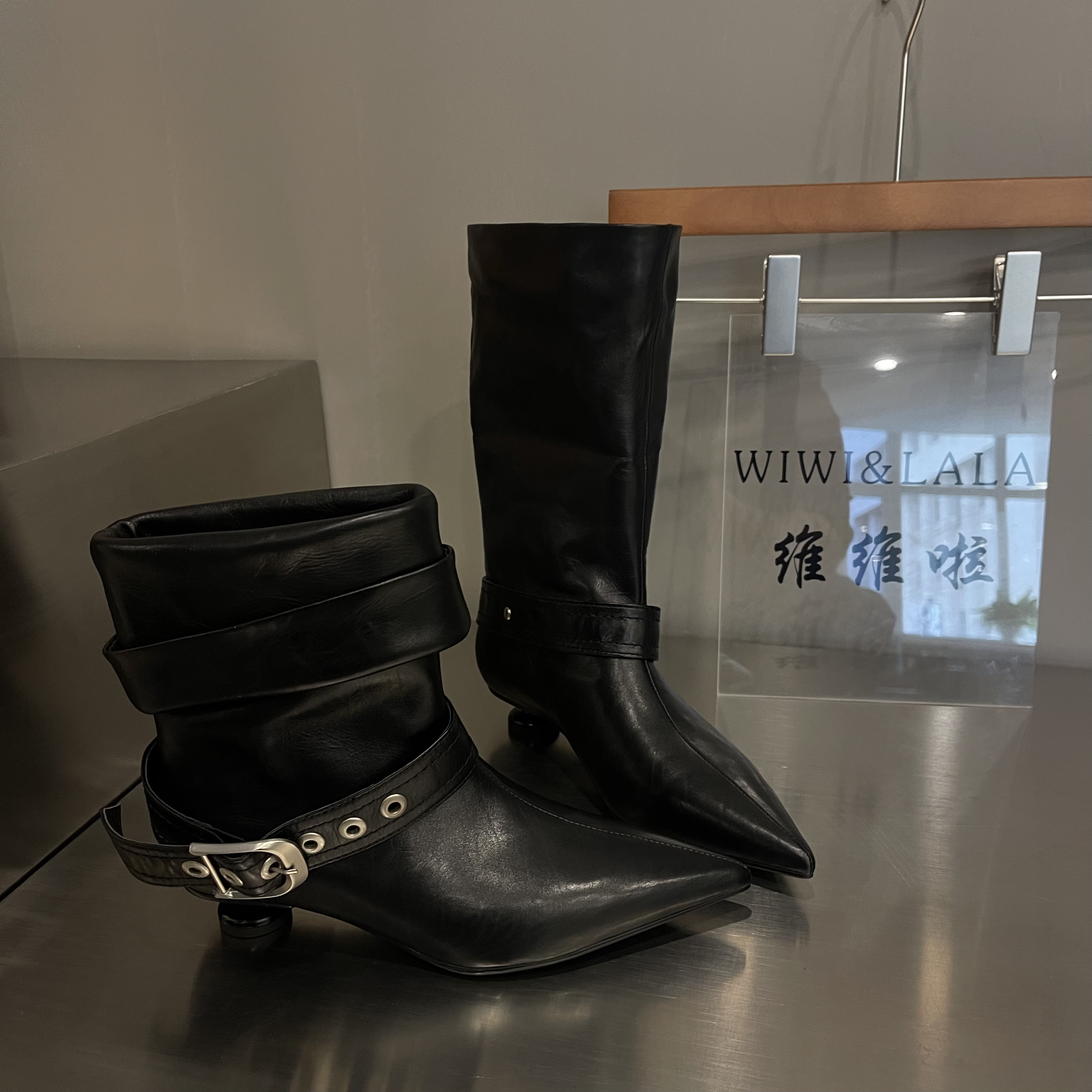 【维维啦】AW25牛皮尖头绑带小跟鞋2655-1短靴中靴单里绒里》