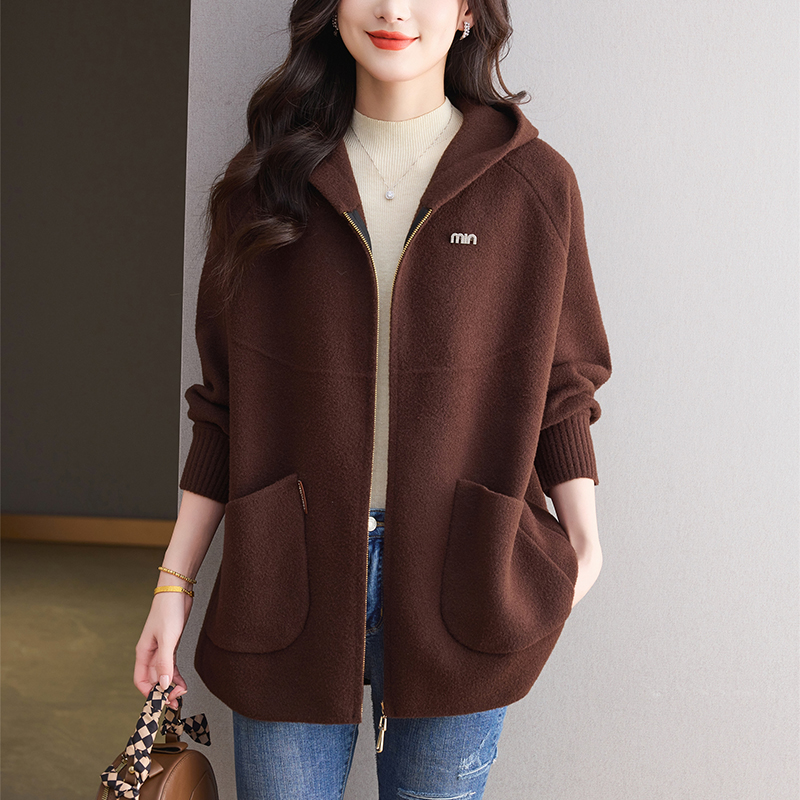 妈妈毛呢外套中长款遮屁股上衣显瘦洋气宽松大码连帽开衫时尚高档