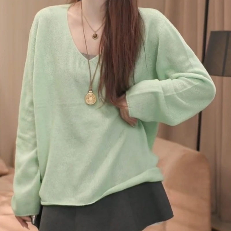 2025巨好看的v领显瘦针织衫女秋季新款软糯温柔甜美套头长袖上衣
