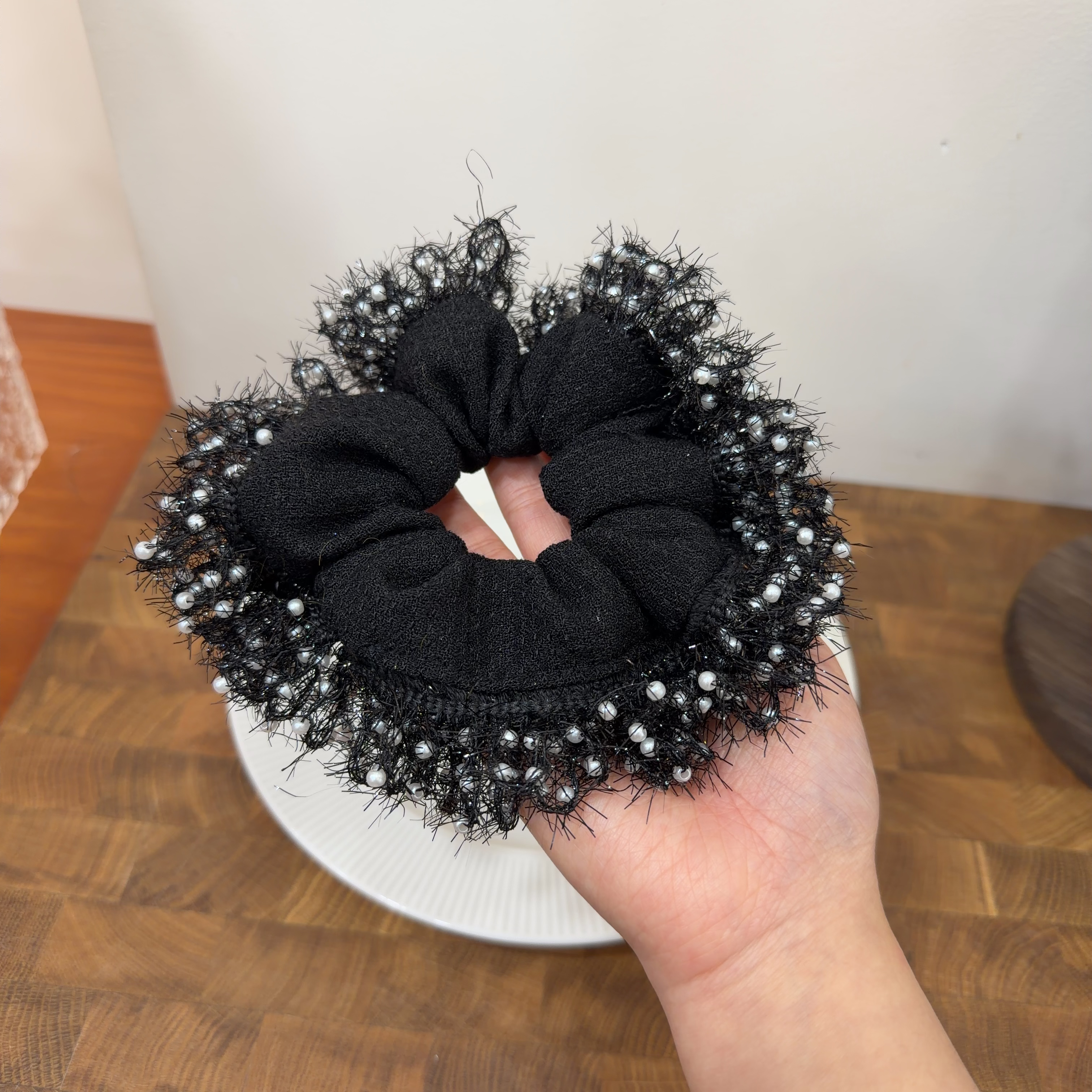 韩系高级感黑色珍珠大肠发圈女秋冬ins风简约气质百搭发绳发饰