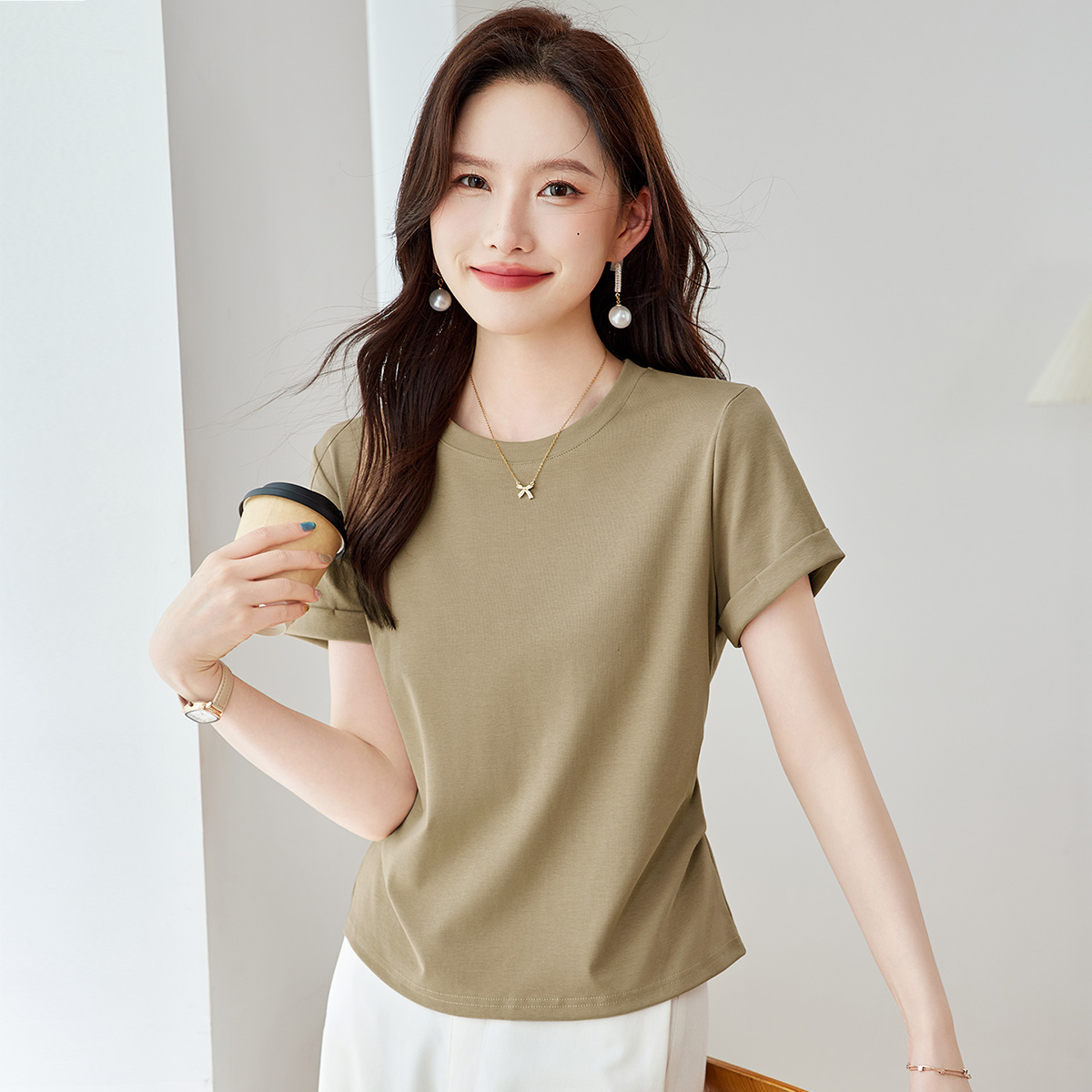 2025爆款女装短袖T恤夏季新款圆领显瘦压褶百搭洋气修身上衣