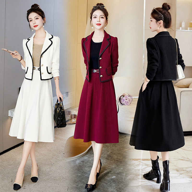 女款纯欲风休闲套装白枣红优雅小香风收腰上衣裙子职业套装中长款