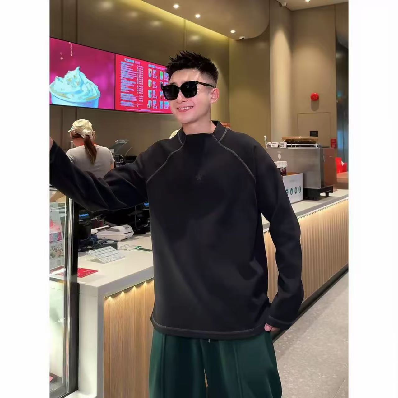 男士长袖卫衣时尚百搭潮流休闲圆领秋冬高级感日常出行纯色帅气